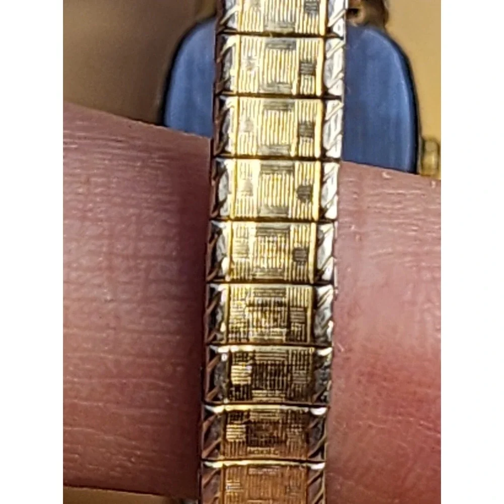Vintage SEIKO Watch‎ STAMPER Signed 10k Black Hills Gold Women's 10K Yellow Gold